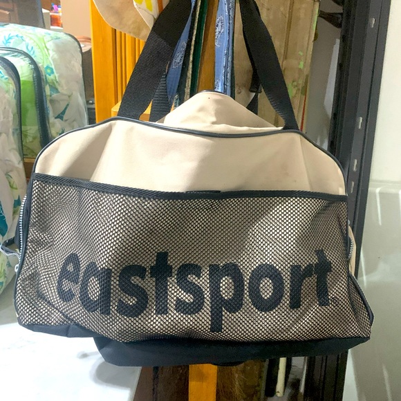 EASTSPORT DUFFEL BAG - Picture 1 of 3